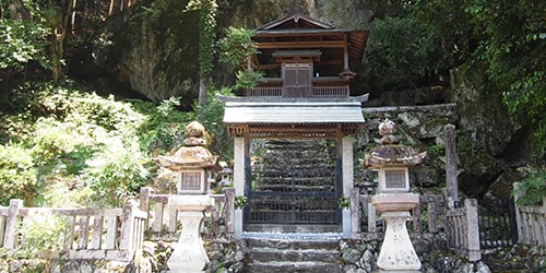 ⑩岩神神社